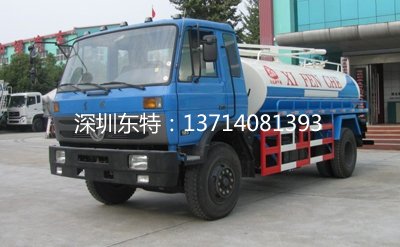  东风153吸粪车（8-10T)