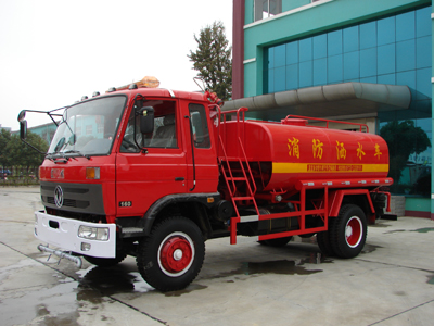 东风145消防洒水车（8-10T）