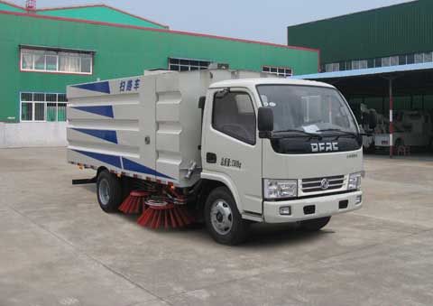 XZL5070TSL5型扫路车